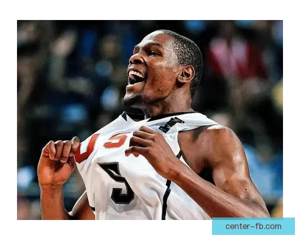 詹姆斯14中13状态爆棚引爆热议 杜兰特直言他还能继续征战4至5年